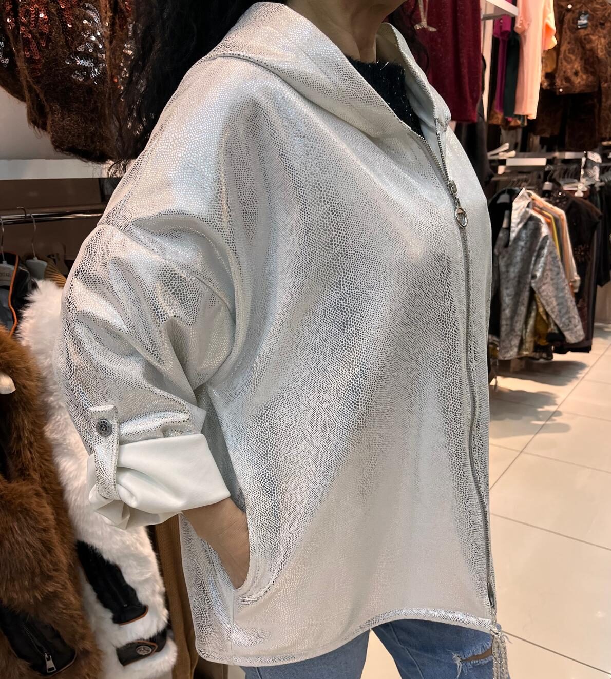 f755eeaa-6581-4261-9817-99b07e982630